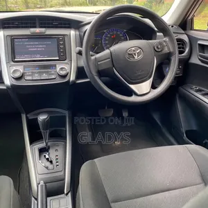 Toyota Corolla Fielder 2020 Silver