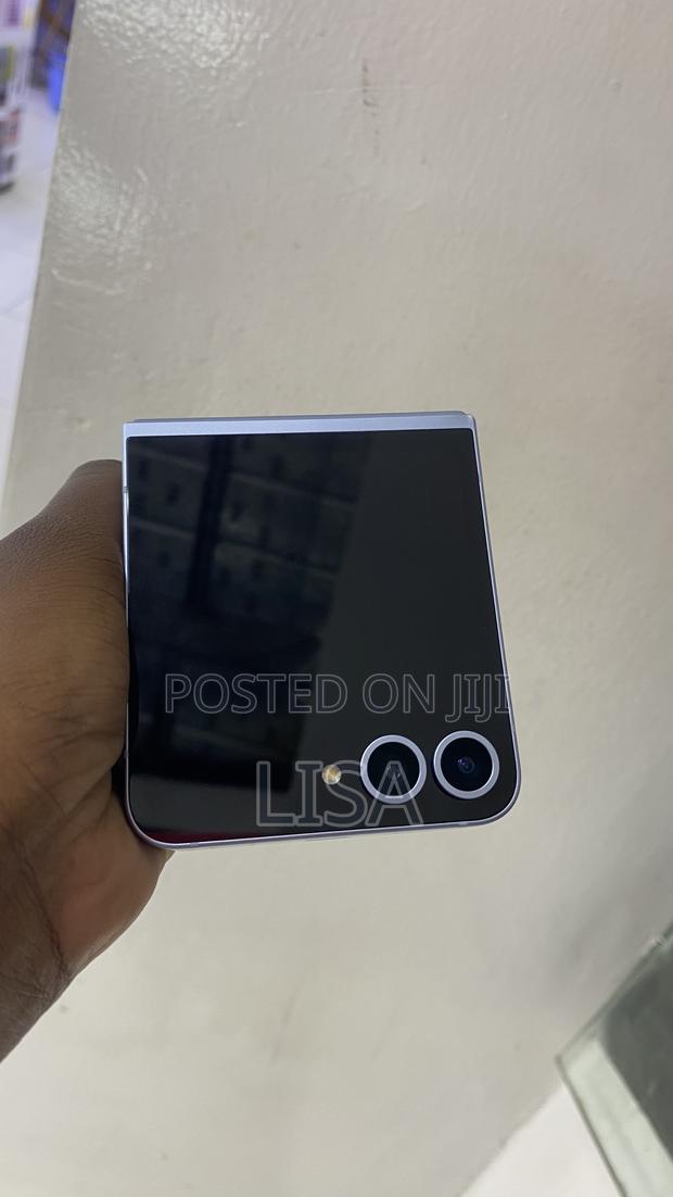 Samsung Galaxy Z Flip6 512 GB Blue - thumbnail 4
