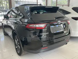 Toyota Harrier 2.0 Turbo 4WD 2019 Black