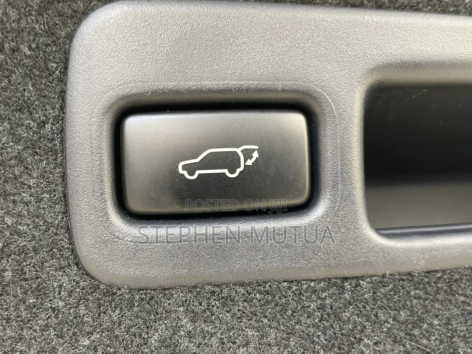 Toyota Harrier 2.0 Turbo 4WD 2019 Black