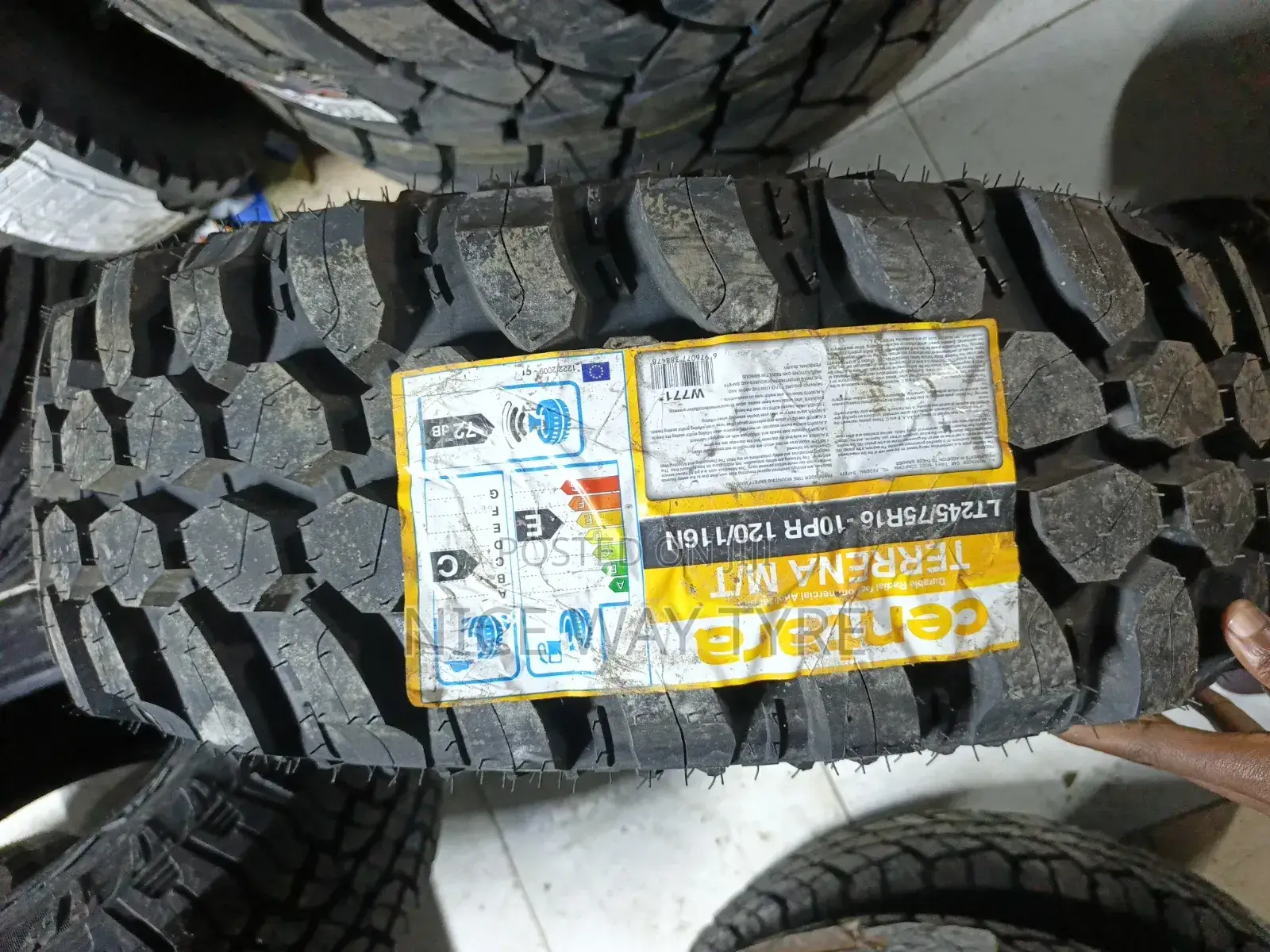 245/75r16 Centara