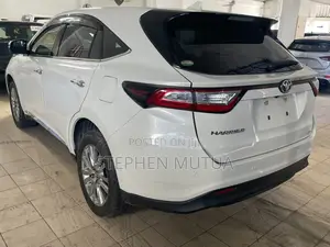 Toyota Harrier 2.0 2019 White