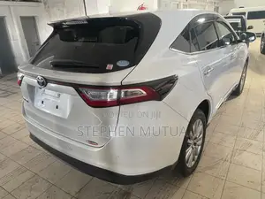 Toyota Harrier 2.0 2019 White