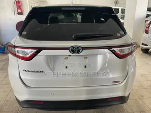 Toyota Harrier 2.0 2019 White