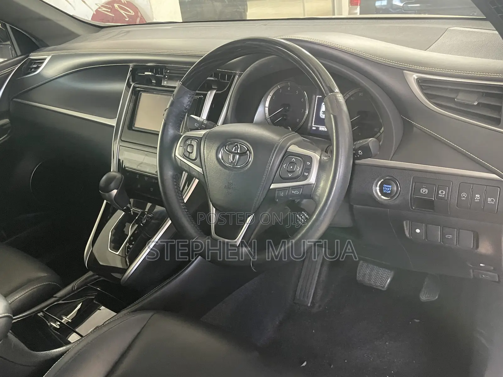 Toyota Harrier 2.0 2019 White