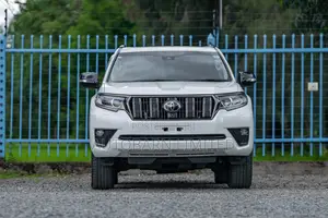 Toyota Land Cruiser Prado 2.8 2020 White