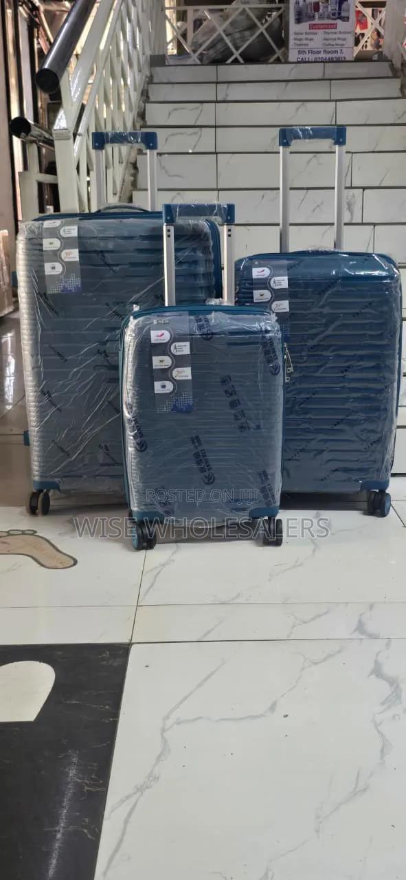 *3 in 1 Unbreakable Pp Suitcases - thumbnail 2