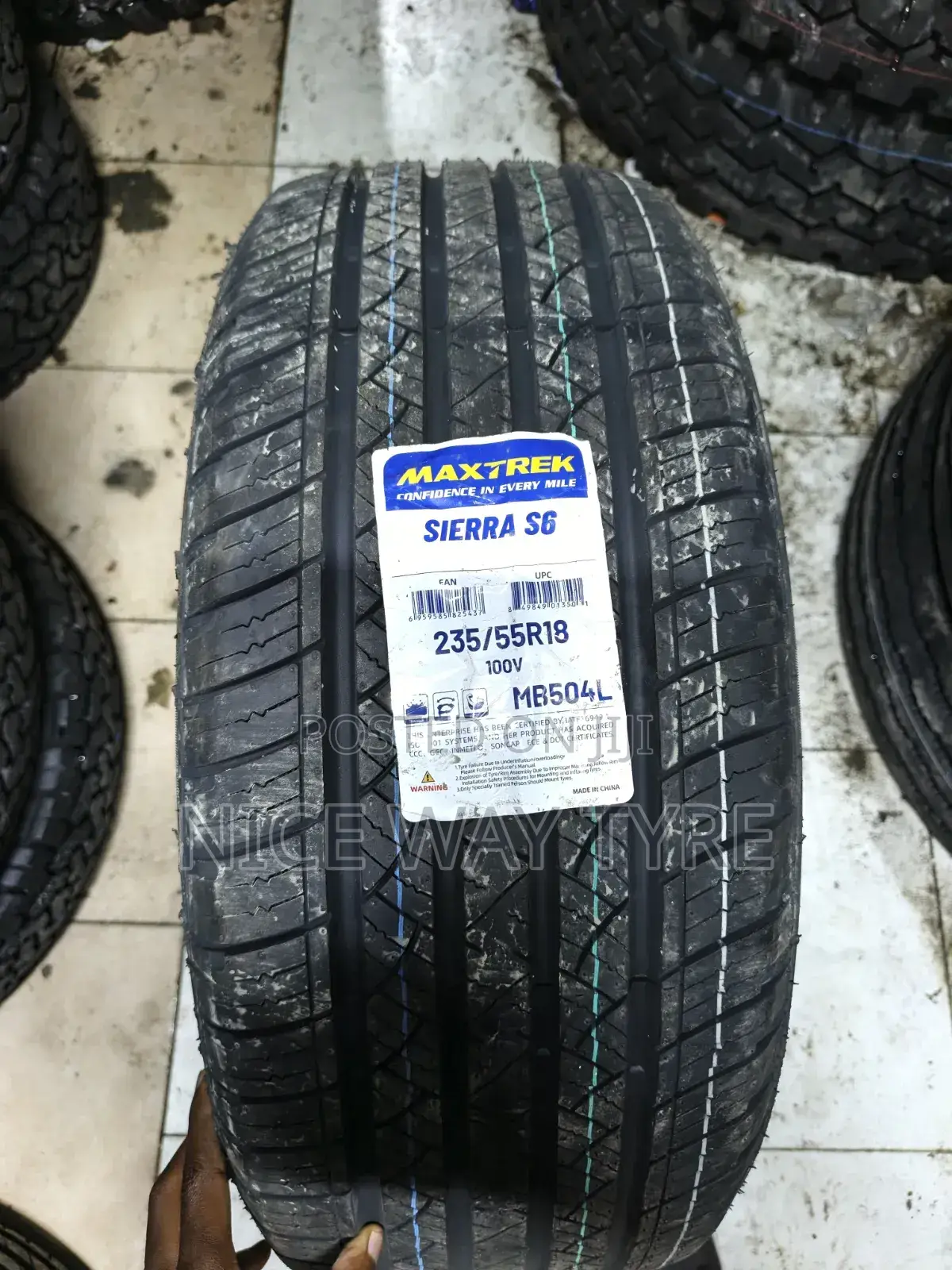 235/55r18 Maxtrek