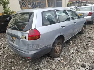 Nissan Advan 2002 Silver
