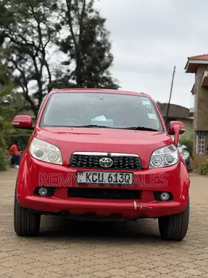 Toyota Rush 2013 Red