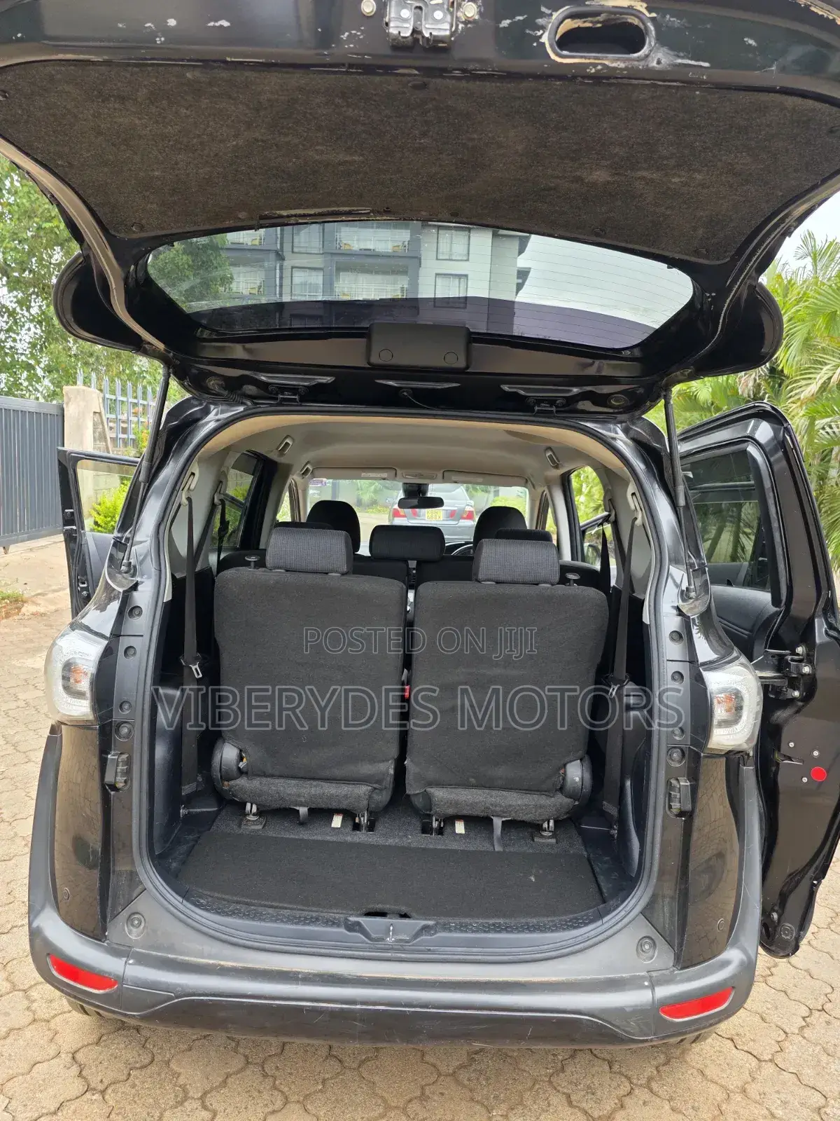 Toyota Sienta 2017 Black