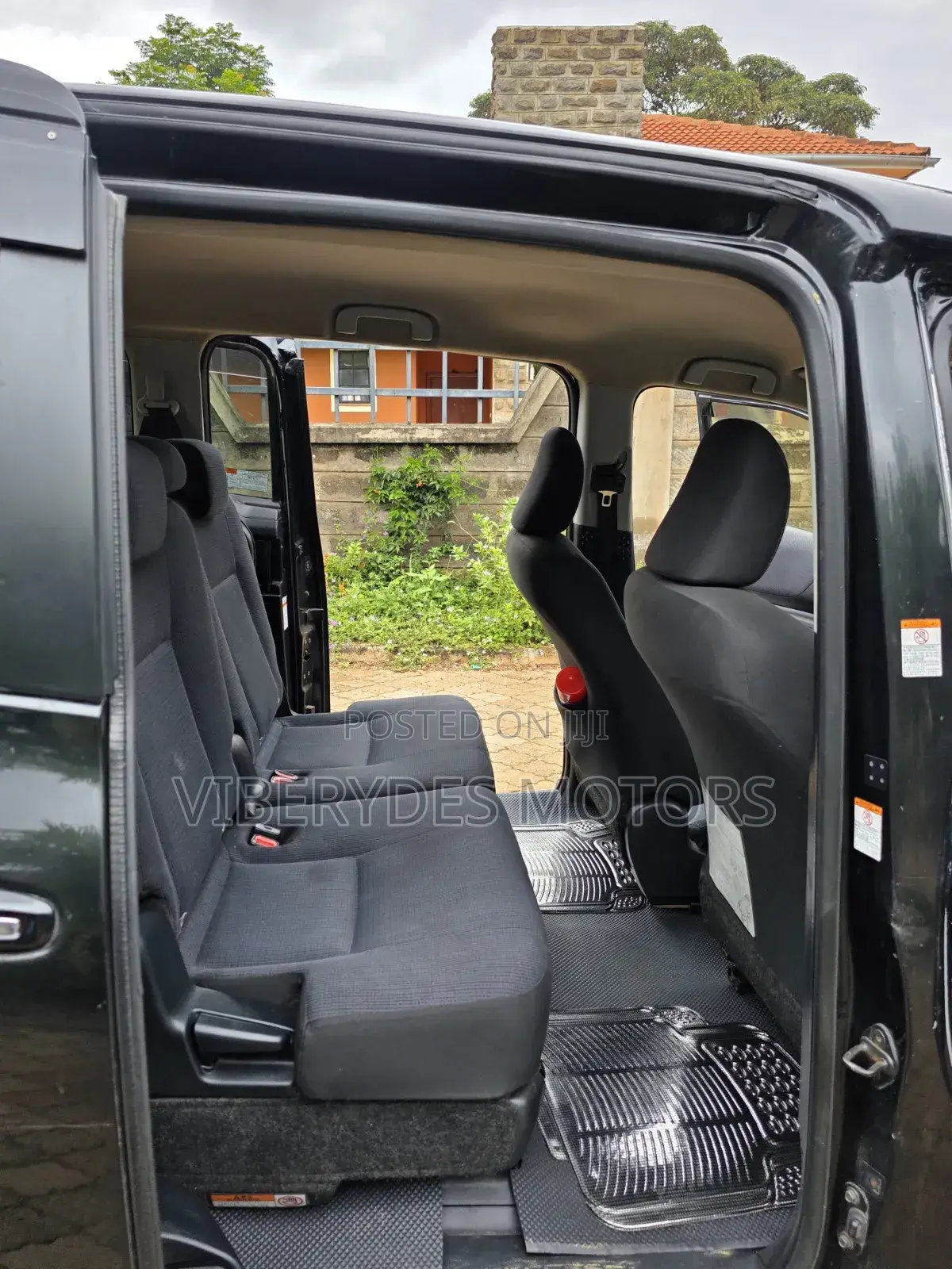 Toyota Sienta 2017 Black