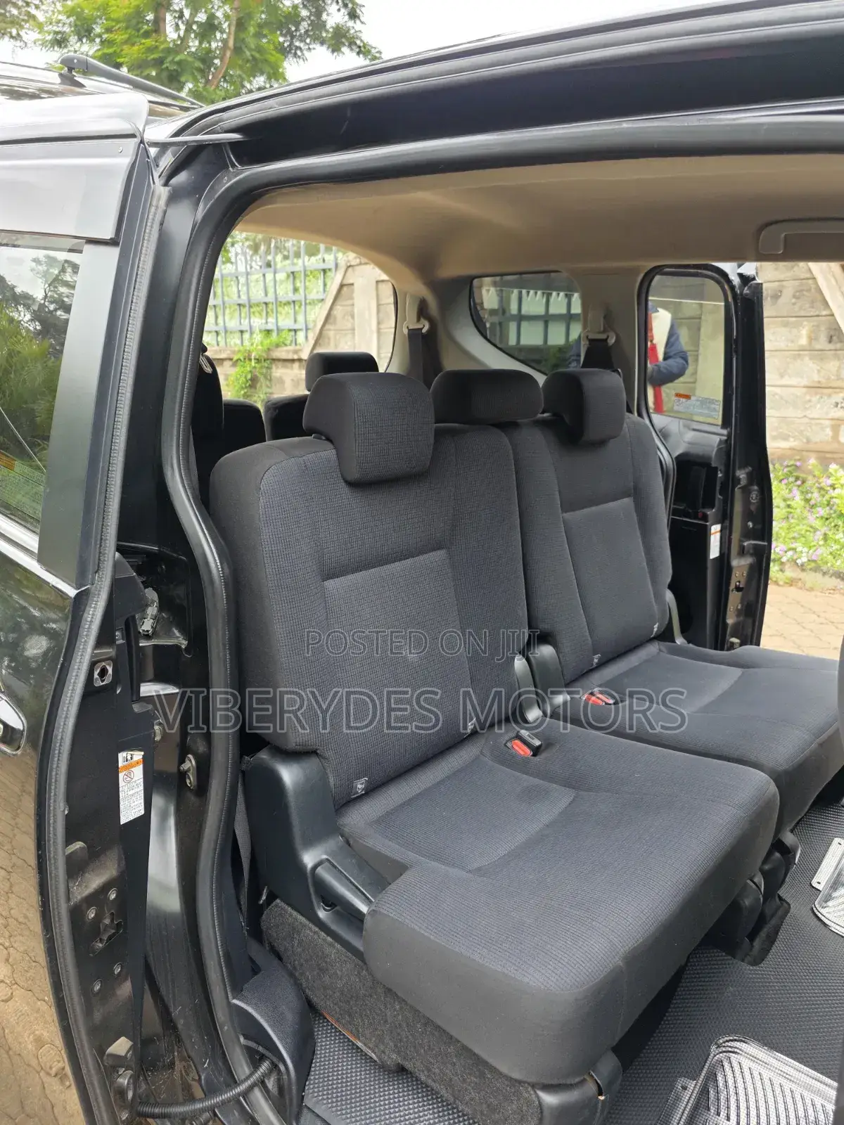Toyota Sienta 2017 Black