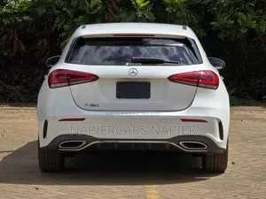 Mercedes-Benz GLA-Class 2019 White