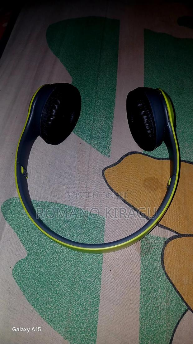 Bluetooth Headphones - thumbnail 2
