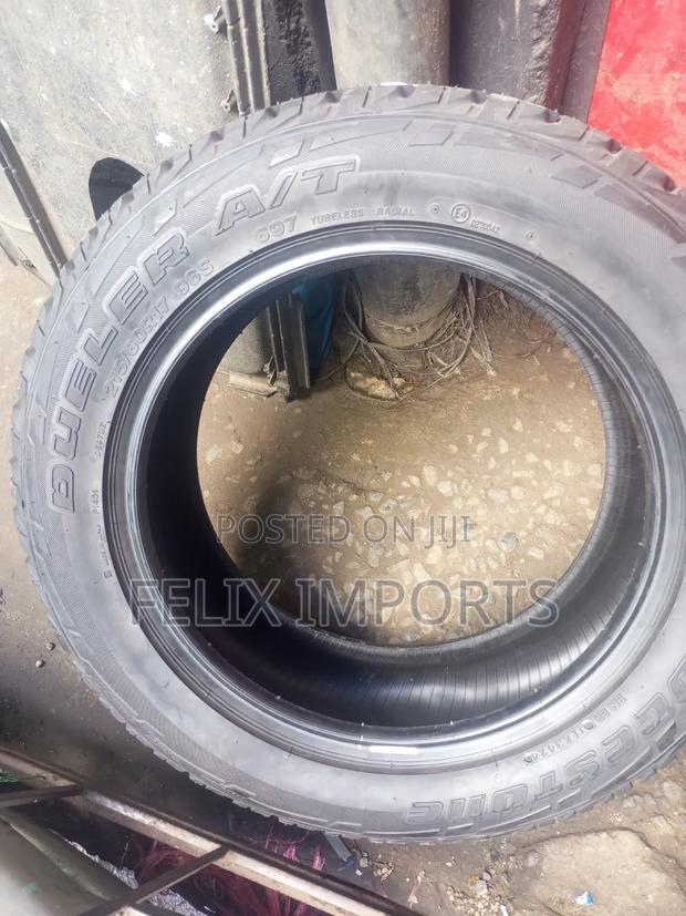 215/60r17 Bridgestone Tyres At697