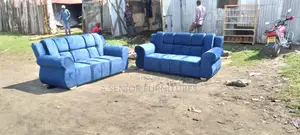 Blue Kangaroo Seat