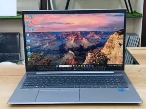 Laptop HP ZBook Firefly G8 16GB Intel Core i7 SSD 512GB