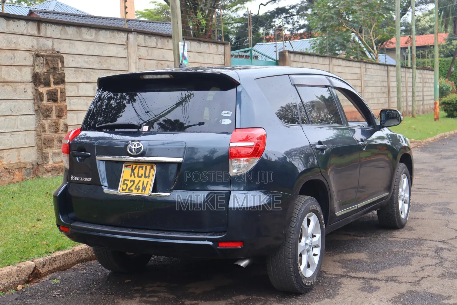 Toyota Vanguard 2012