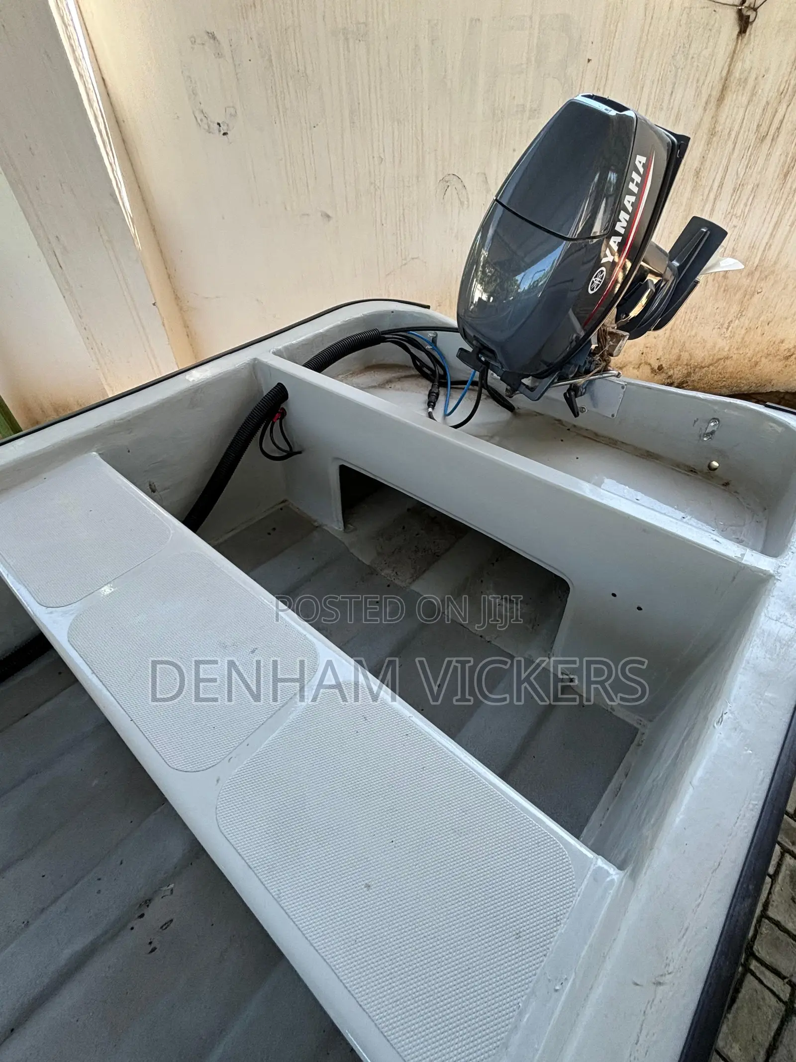 19' Centre Console Dinghy