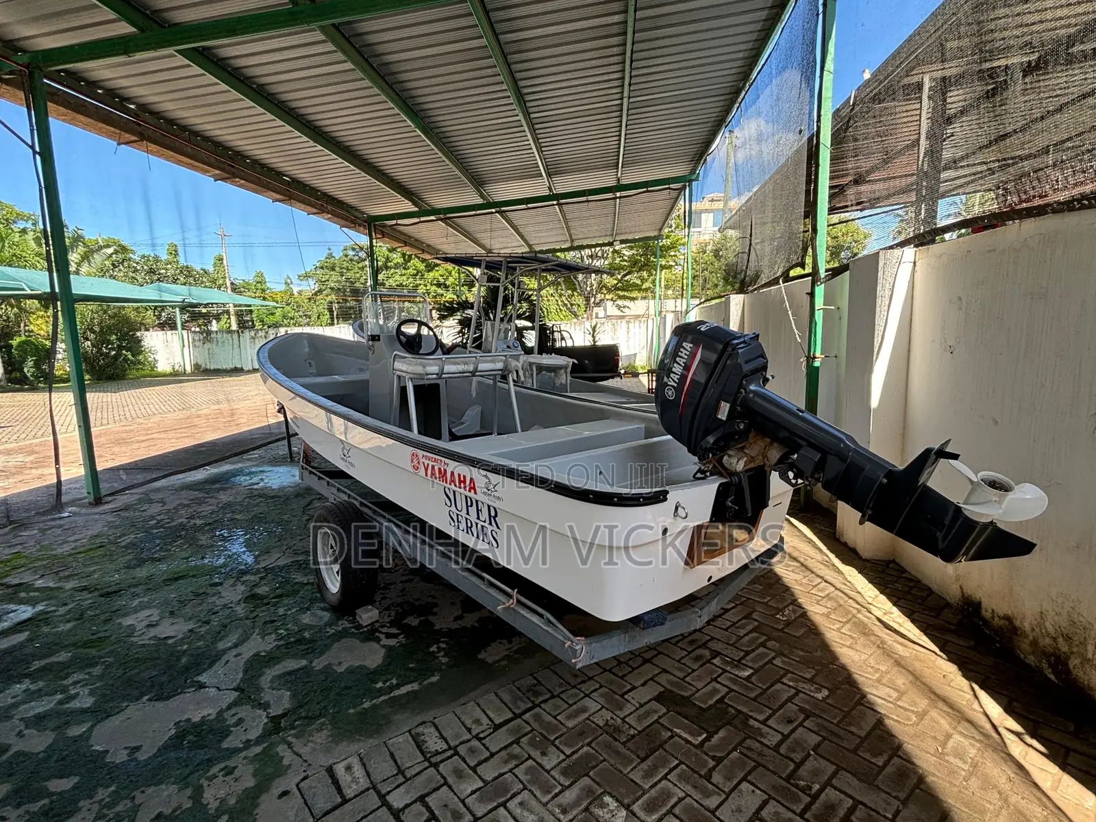 19' Centre Console Dinghy