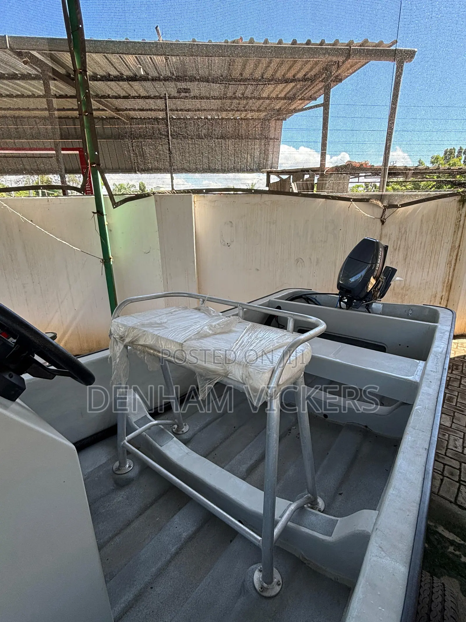 19' Centre Console Dinghy