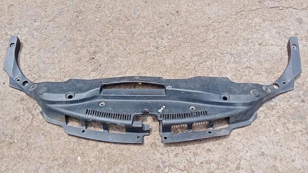 Radiator Top Cover Pannell Toyota Harrier 240