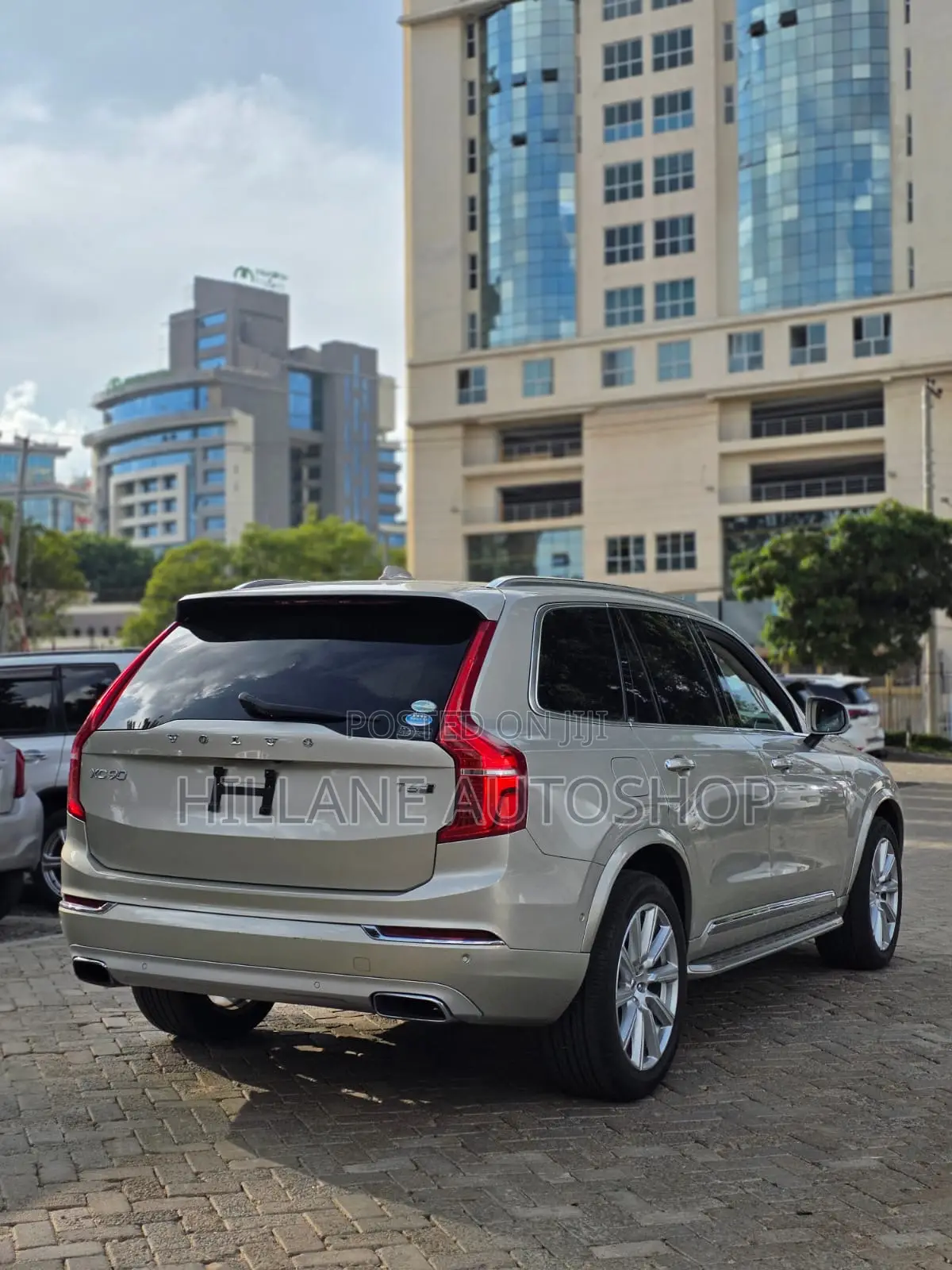 Volvo XC90 2018 Gold
