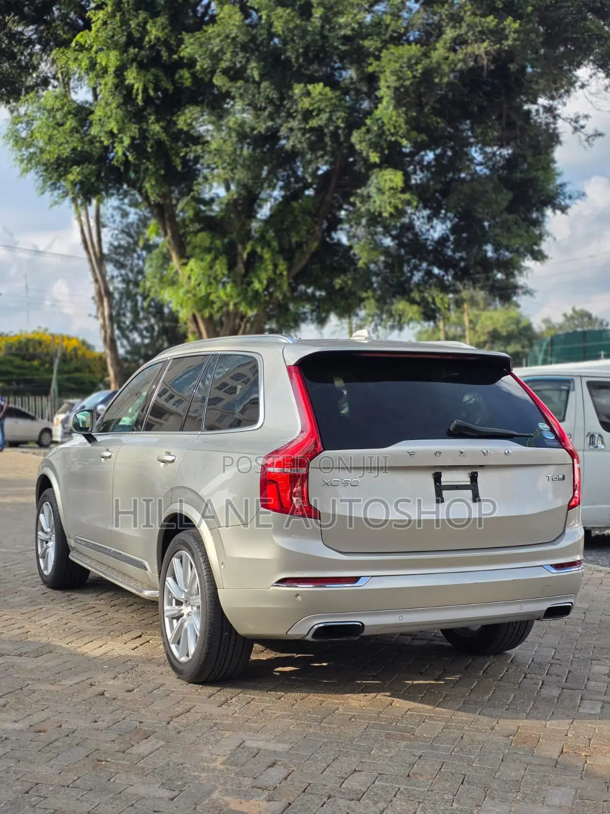 Volvo XC90 2018 Gold