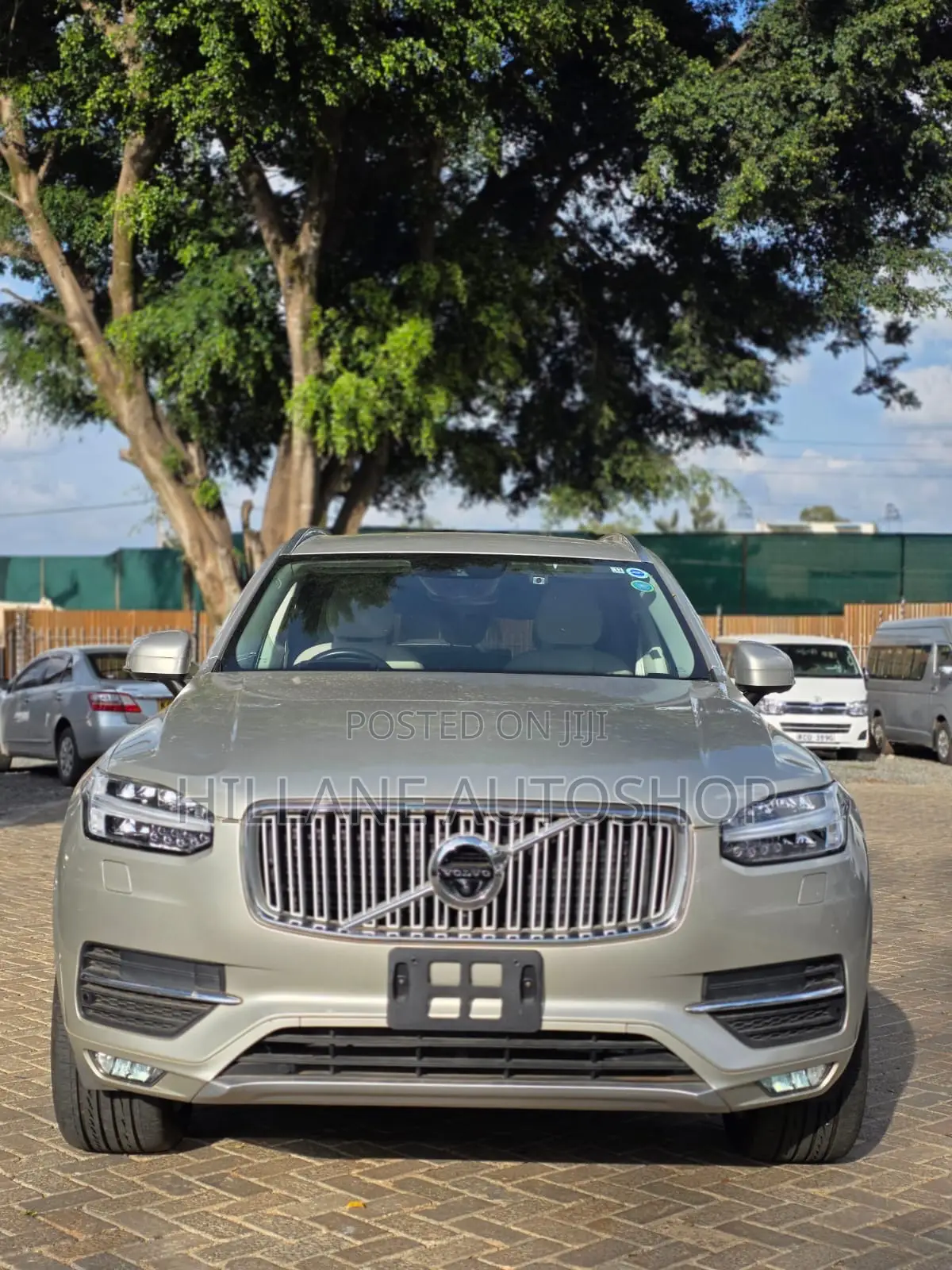 Volvo XC90 2018 Gold