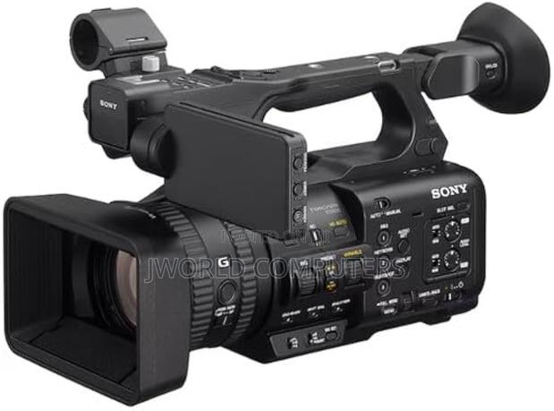 Sony HXR-Nx800 Video Camera