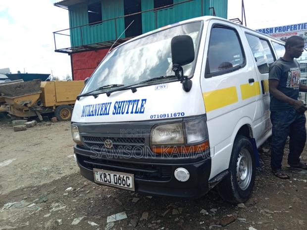 Toyota HiAce 2006 White - thumbnail 5