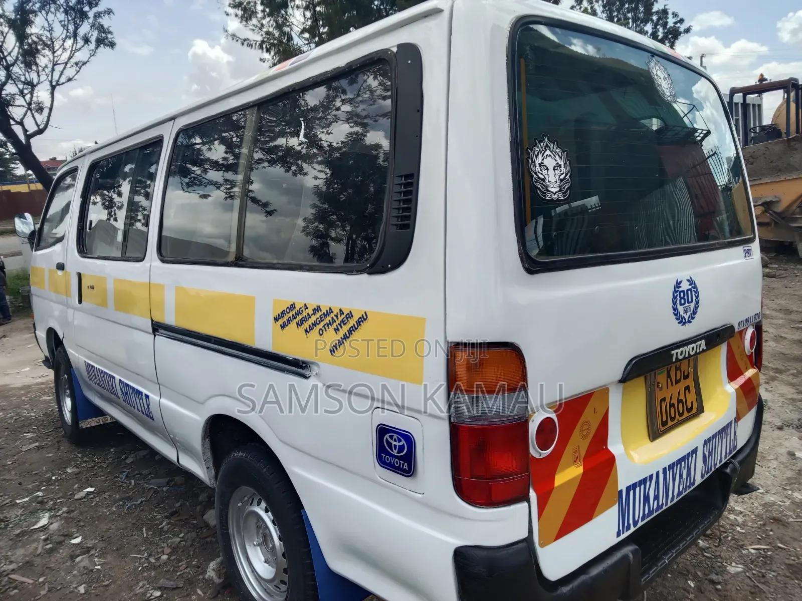 Toyota HiAce 2006 White