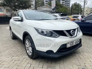 Nissan Qashqai 2017 Pearl