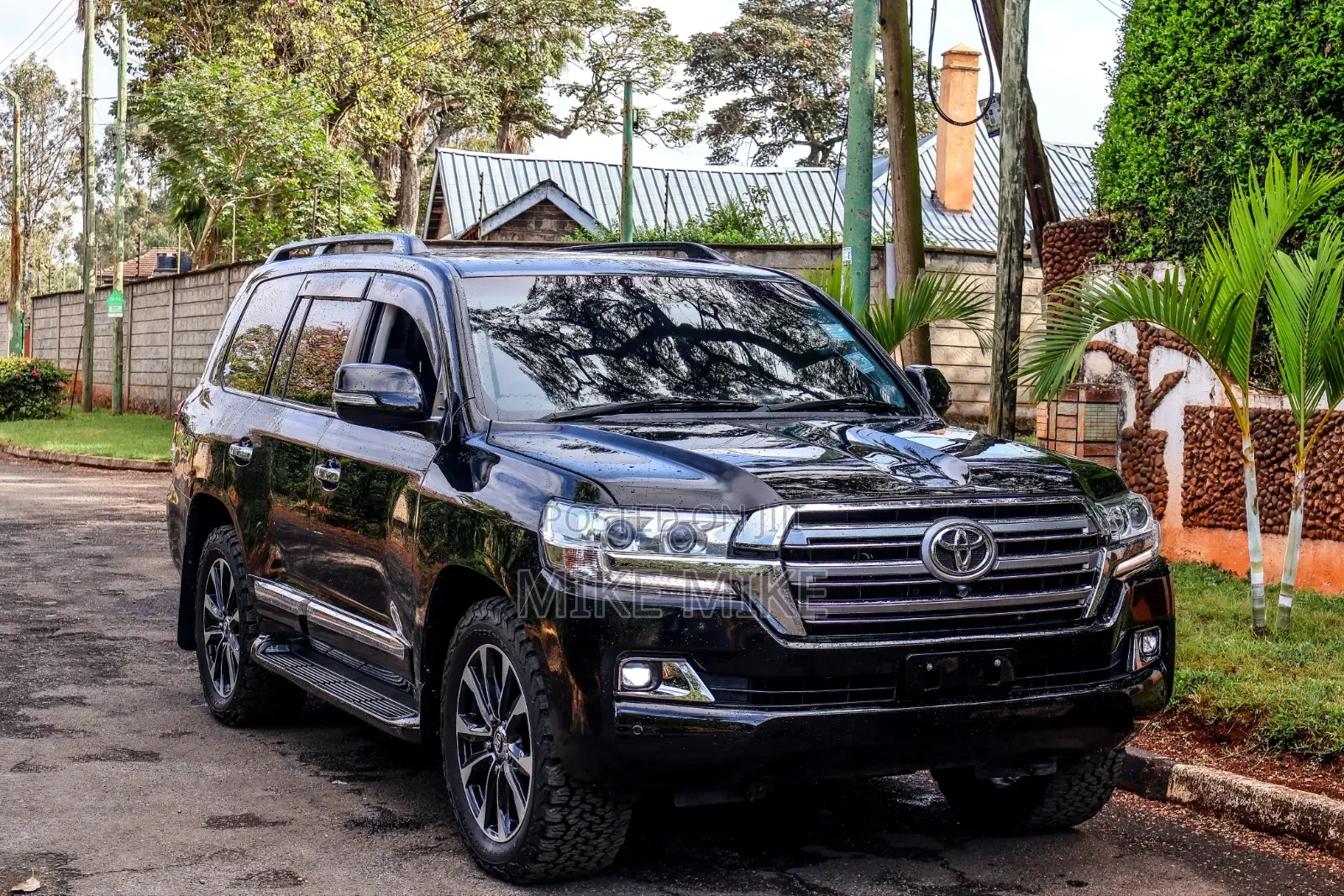 Toyota Land Cruiser 4.6 V8 ZX 2014 Black