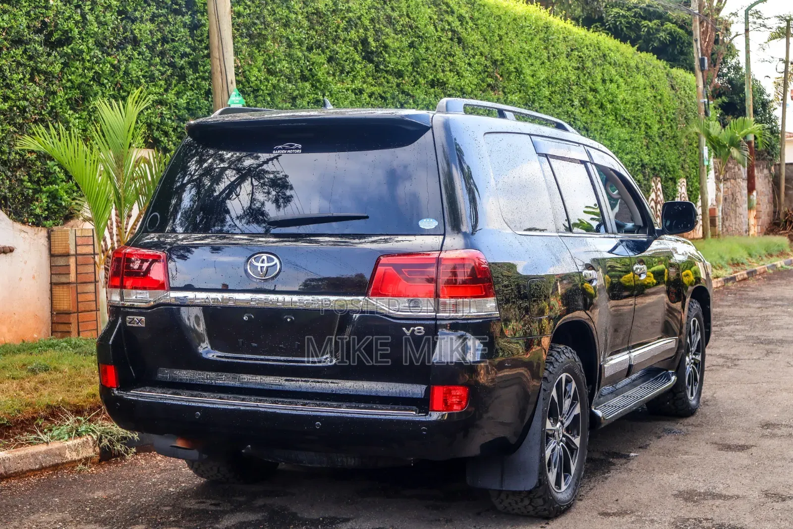 Toyota Land Cruiser 4.6 V8 ZX 2014 Black