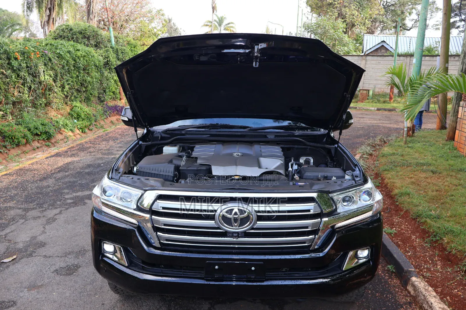 Toyota Land Cruiser 4.6 V8 ZX 2014 Black