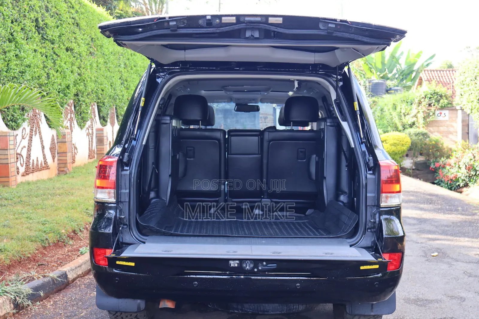 Toyota Land Cruiser 4.6 V8 ZX 2014 Black