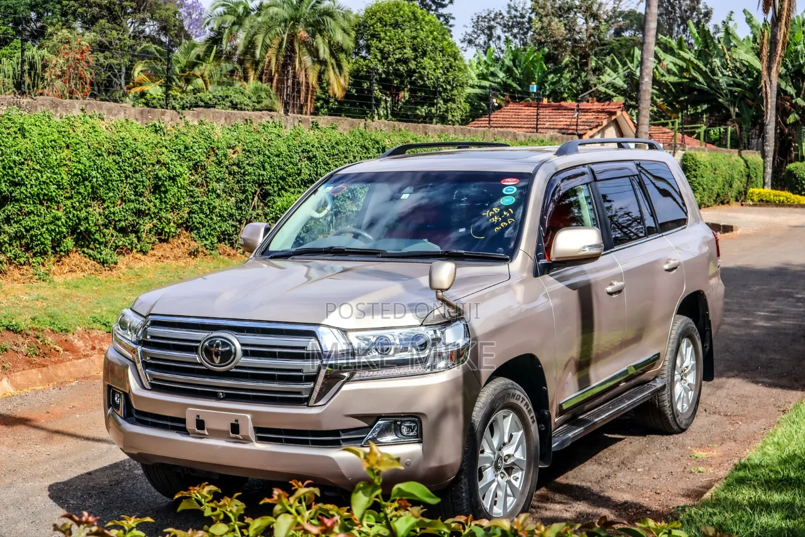 Toyota Land Cruiser 2018 Gold