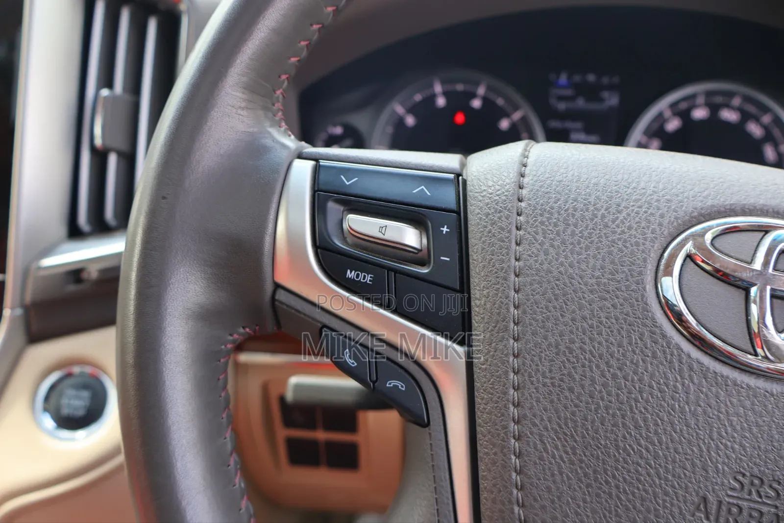 Toyota Land Cruiser 2018 Gold