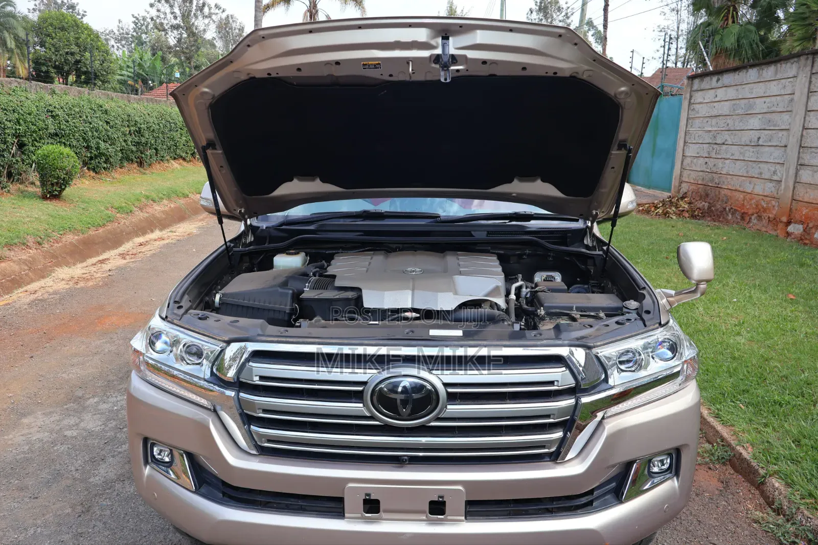 Toyota Land Cruiser 2018 Gold