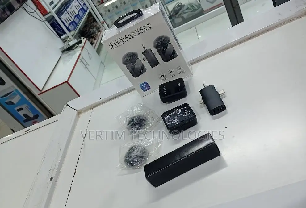 Portable F11-2 Mini Wireless Microphone 3-in-1 for Mobile Phone