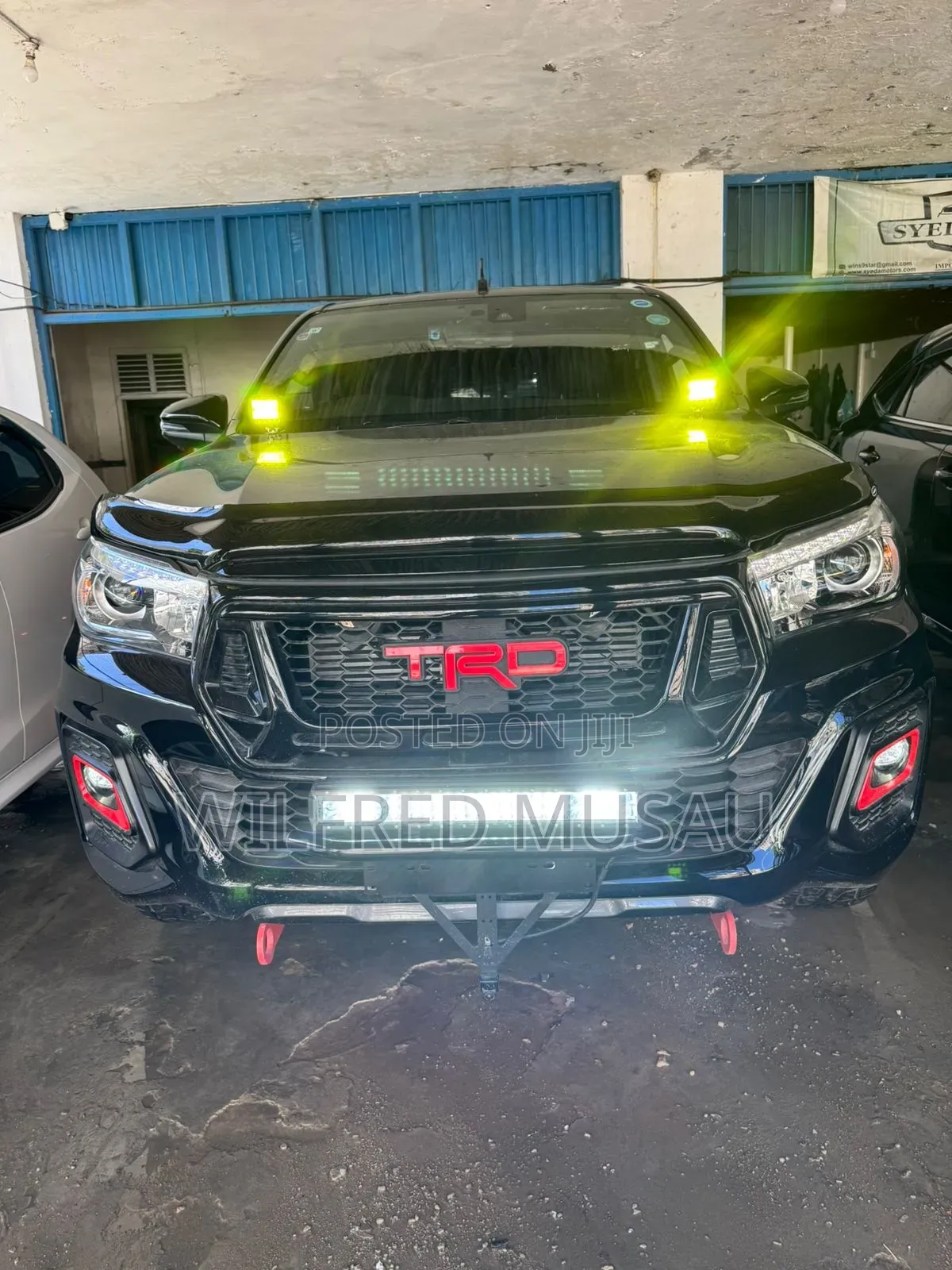 Toyota Hilux 2.4 Diesel 2020 Black