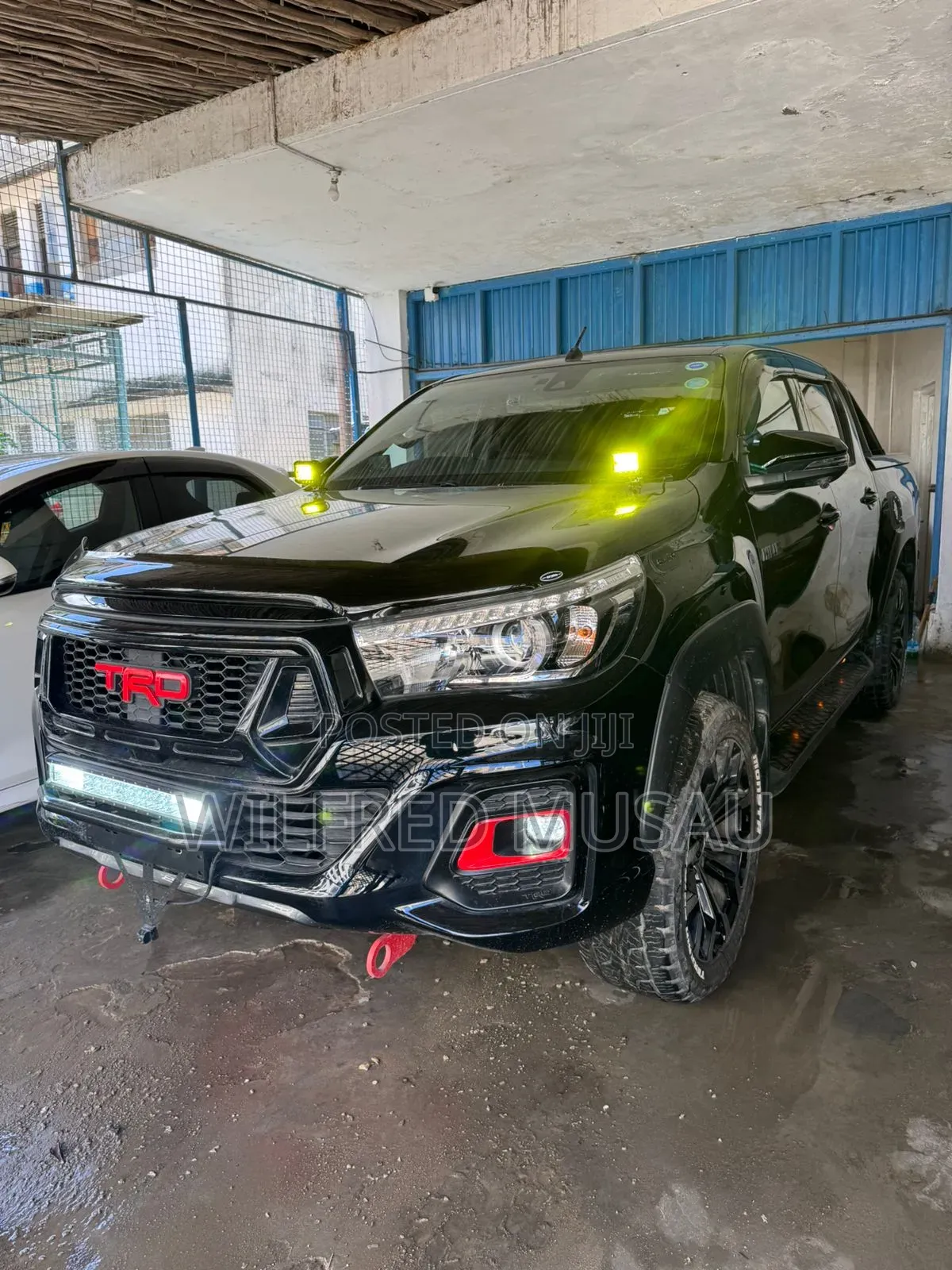 Toyota Hilux 2.4 Diesel 2020 Black