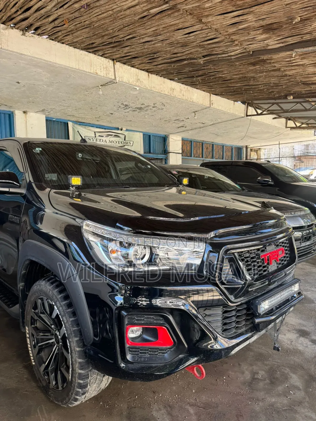 Toyota Hilux 2.4 Diesel 2020 Black