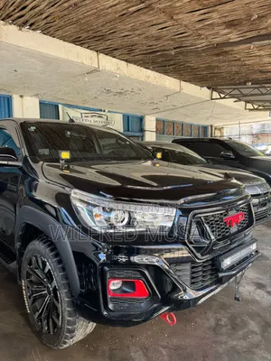 Toyota Hilux 2.4 Diesel 2020 Black