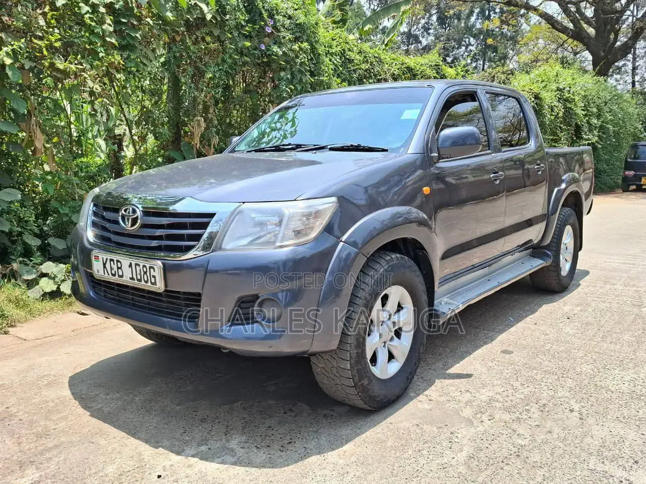 Toyota Hilux 2014 Gray