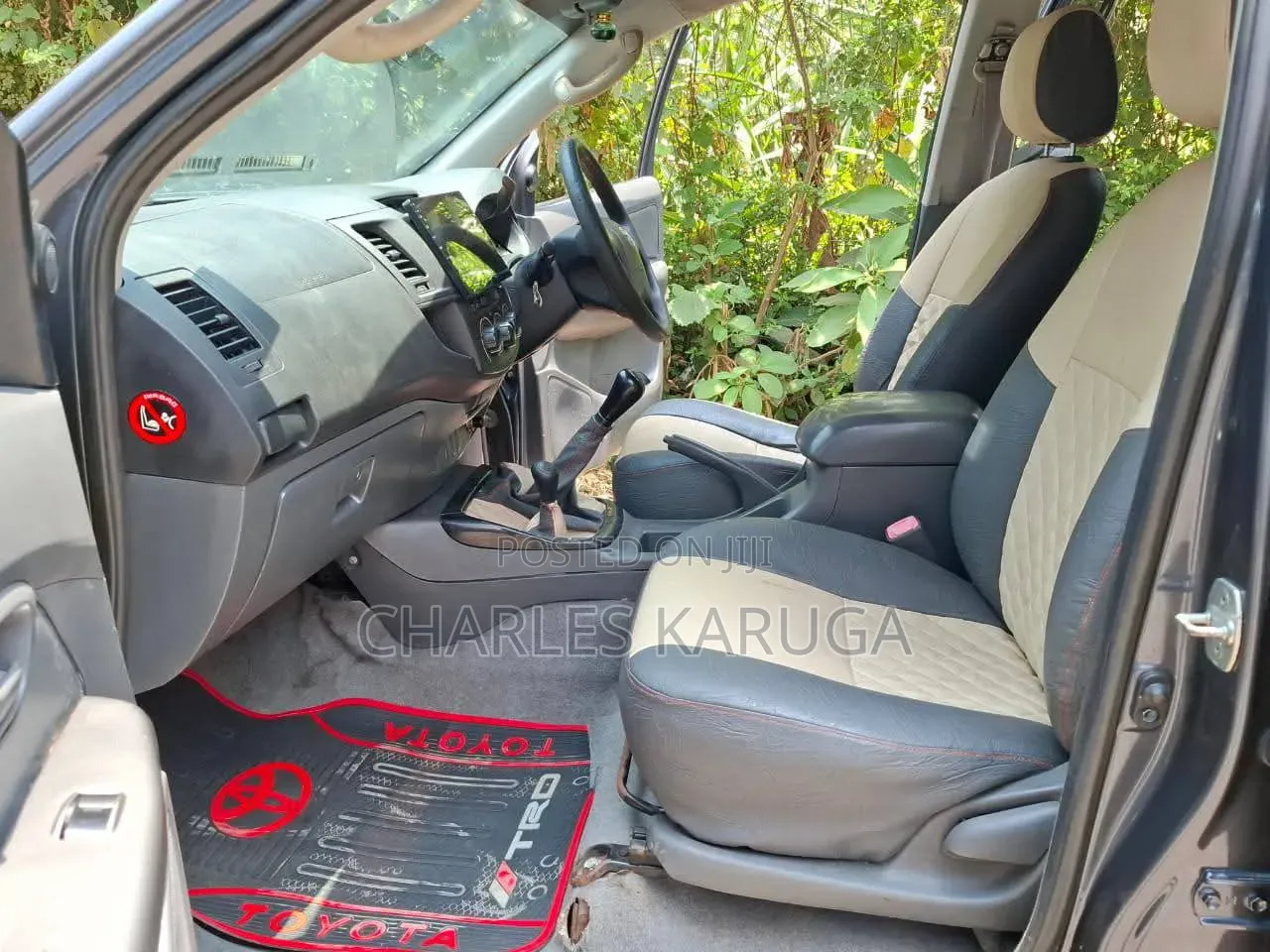 Toyota Hilux 2014 Gray