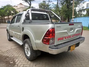 Toyota Hilux 2009 Silver
