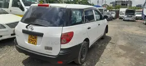Nissan Advan 2010 White